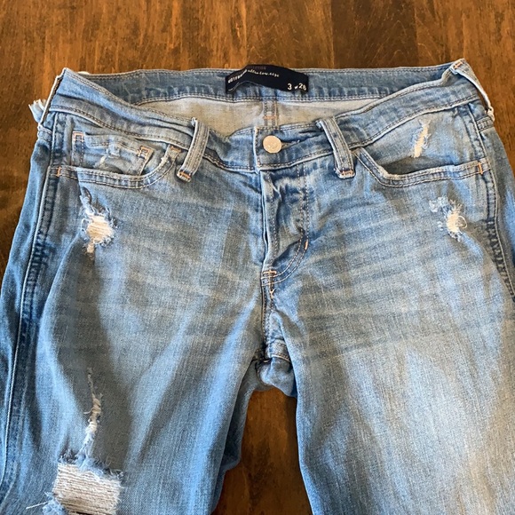 Hollister low rise jeans. - Picture 2 of 6